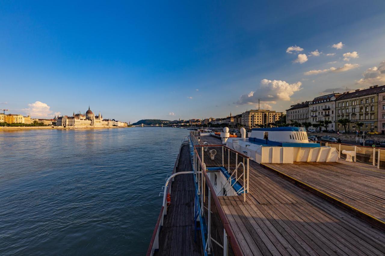 Grand Jules - Boat Hotel Budapeste Exterior foto