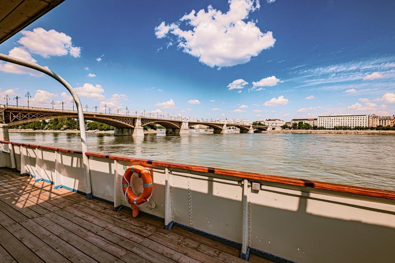 Grand Jules - Boat Hotel Budapeste Exterior foto