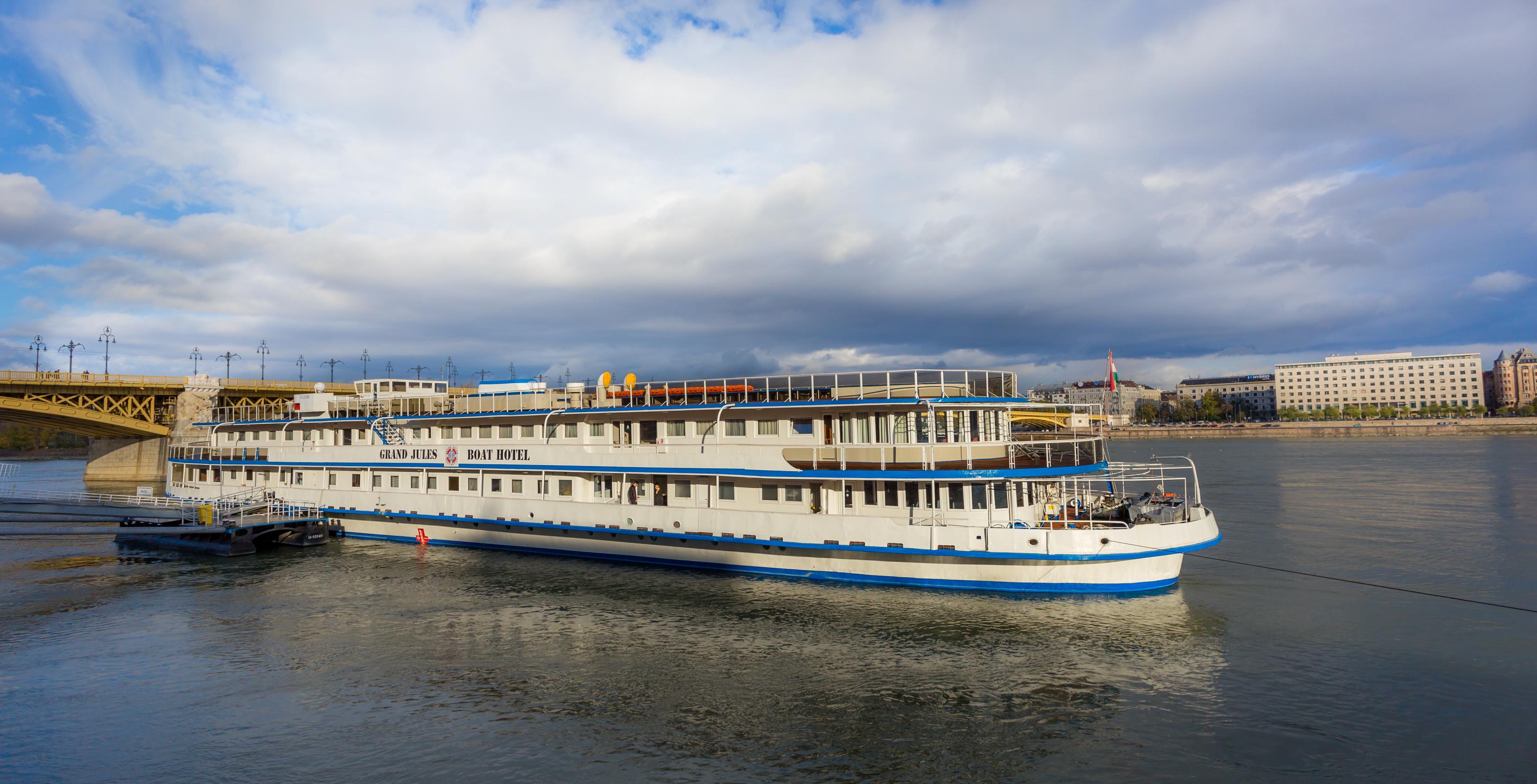 Grand Jules - Boat Hotel Budapeste Exterior foto