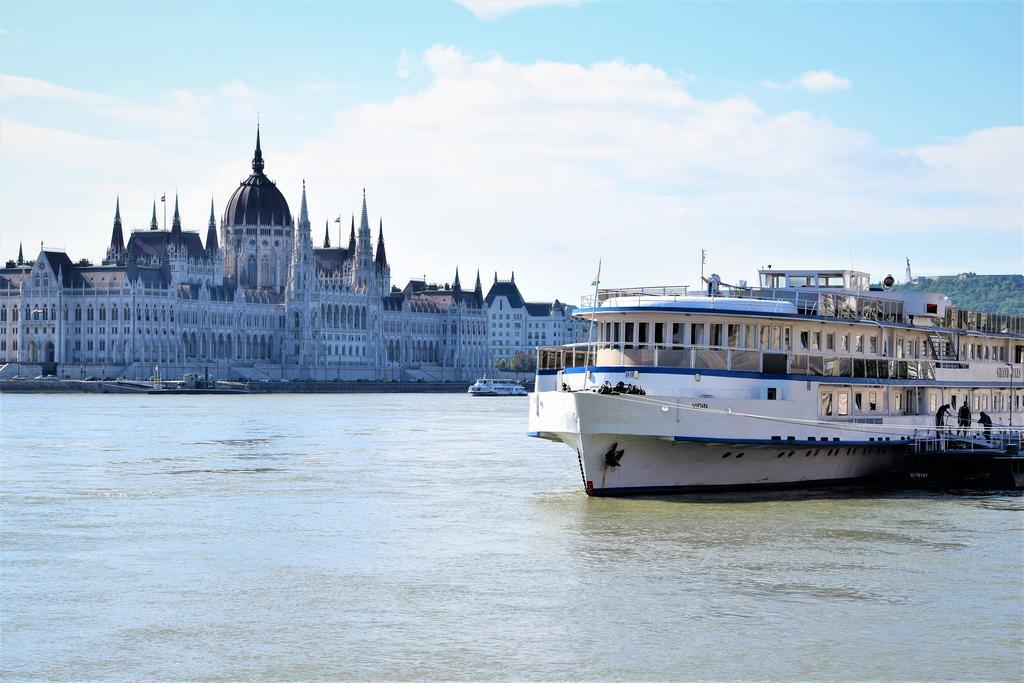 Grand Jules - Boat Hotel Budapeste Exterior foto