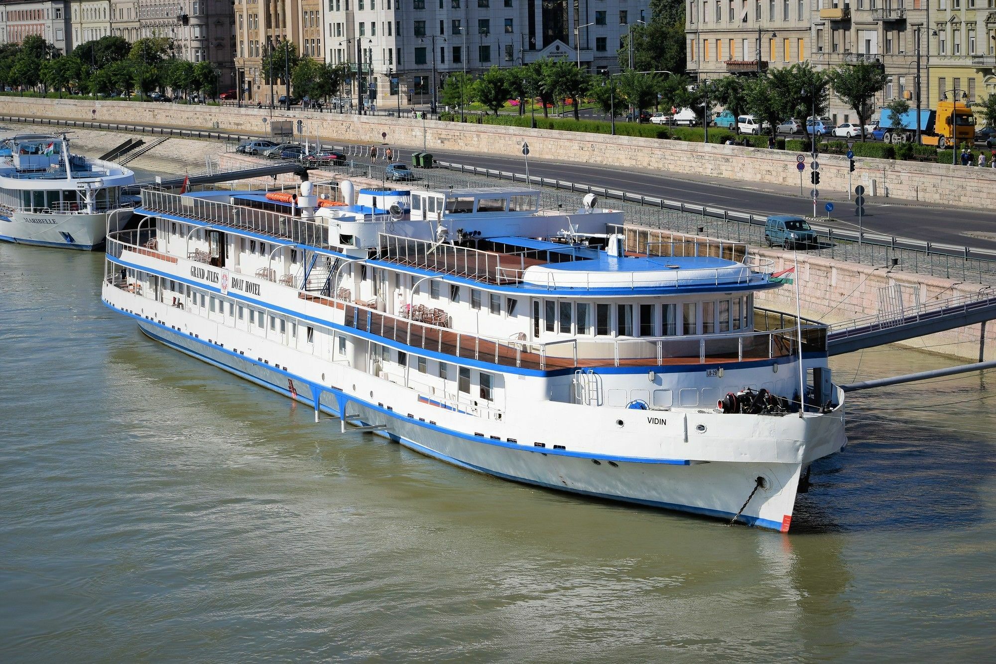 Grand Jules - Boat Hotel Budapeste Exterior foto